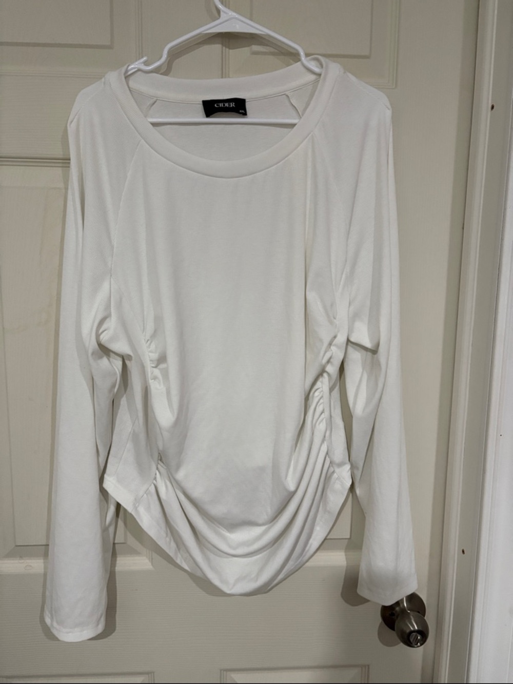 Cider Cream Long-Sleeve Side-Ruched Tee